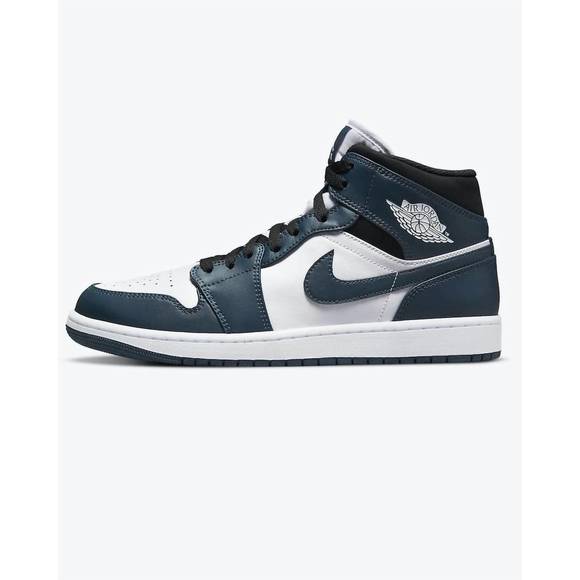 NEW NIKE men's air jordan 1 mid sneaker in white/armory navy/black - Picture 2 of 3